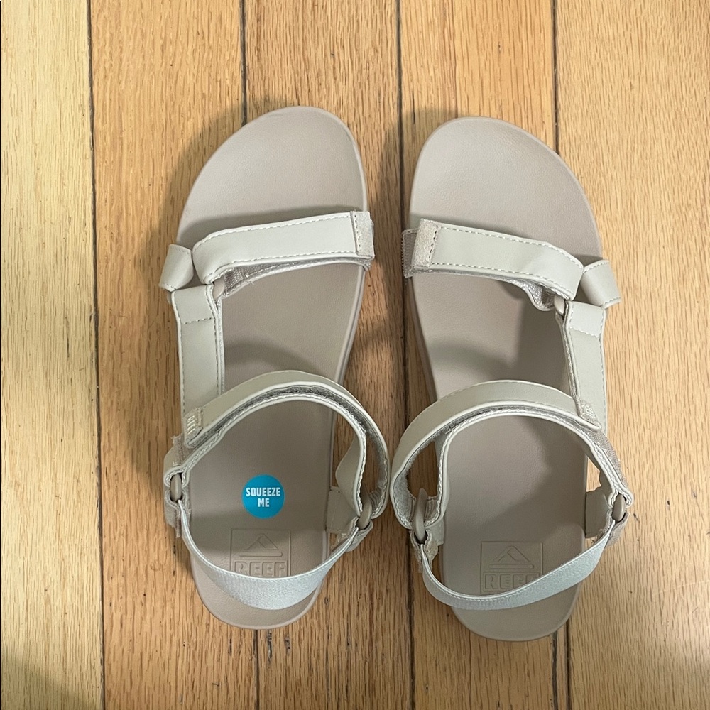Reef Women’s Sport Sandals – Beige – Size 8 – Excellent Condition
